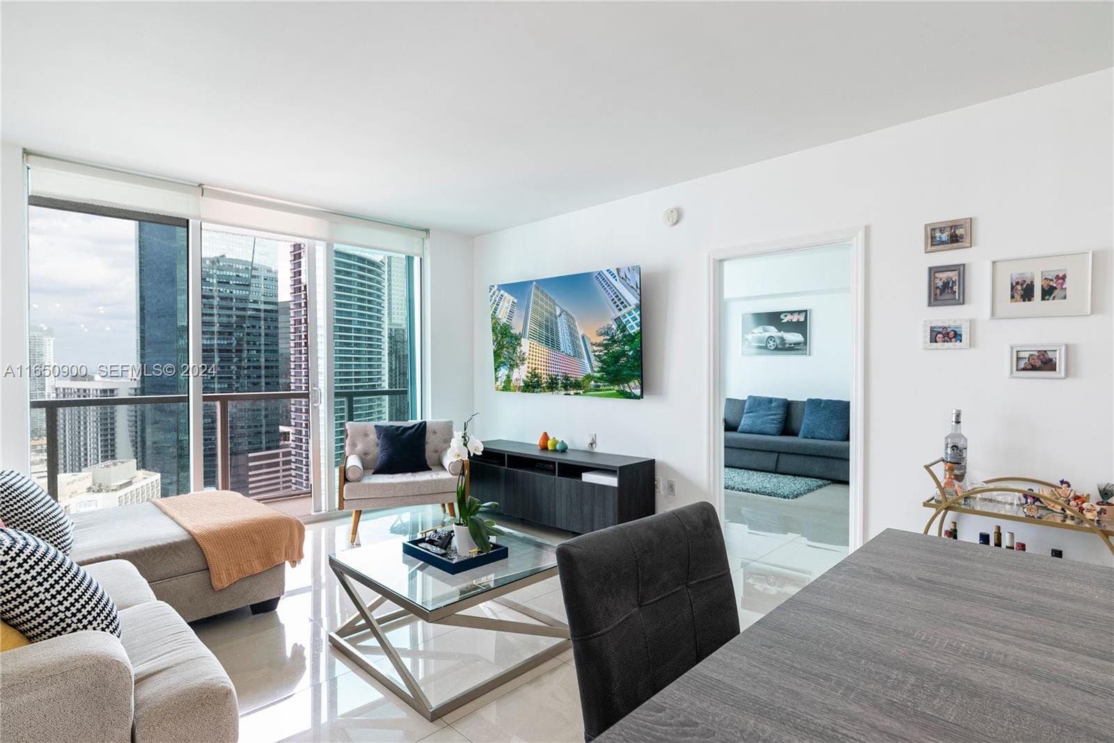 55 SE 6th Street 4005, Miami, FL 33131 photo 6