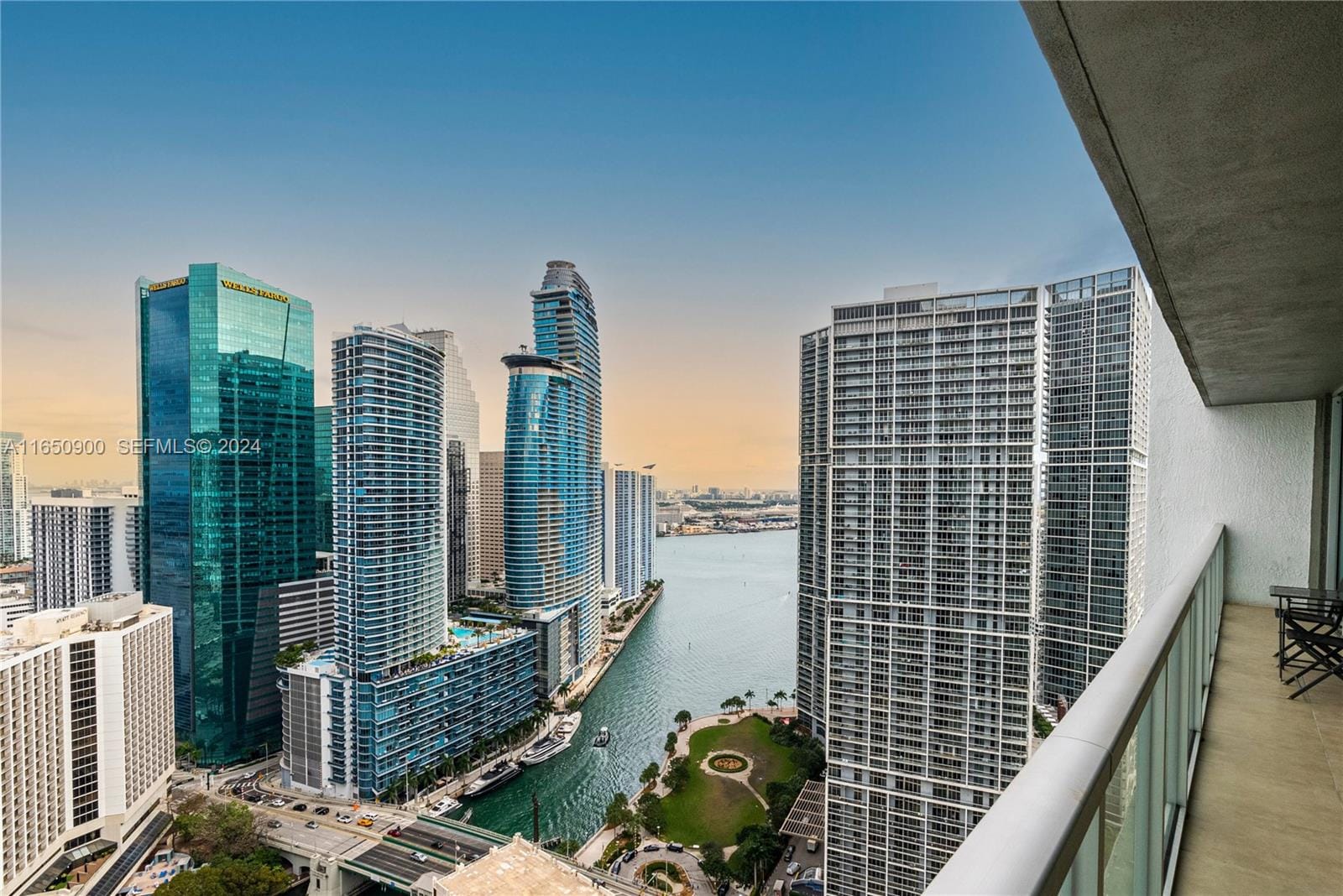 55 SE 6th Street 4005, Miami, FL 33131 photo 9