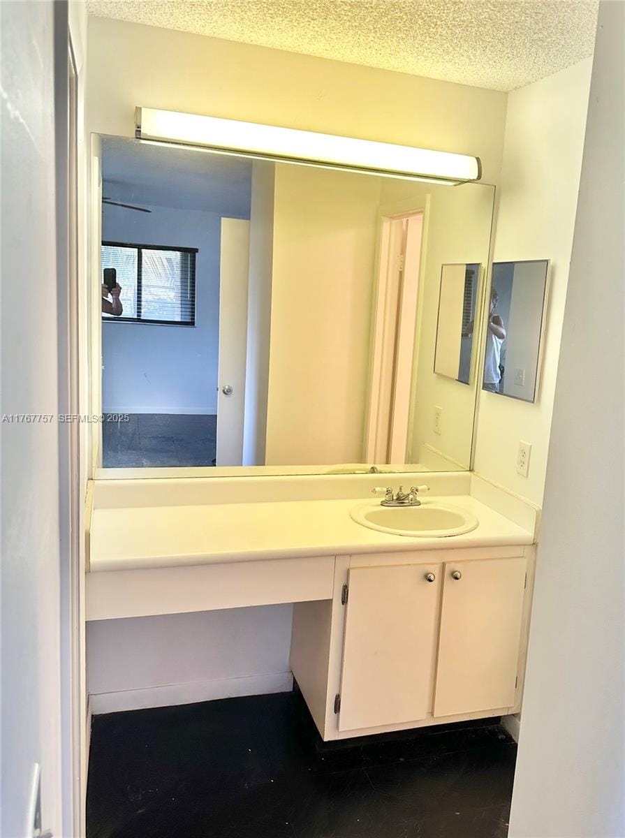 911 NE 199th Street 206-14, Miami, FL 33179 photo 14