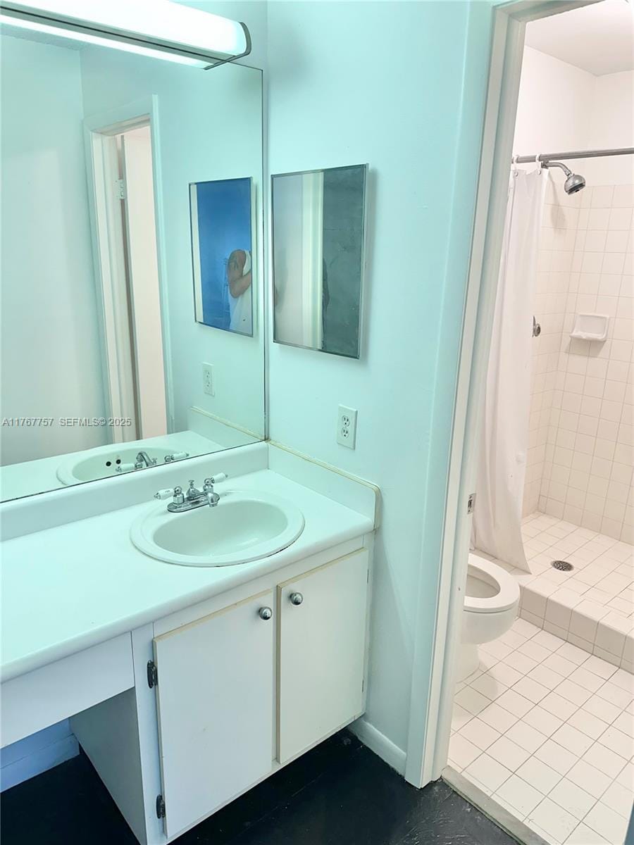 911 NE 199th Street 206-14, Miami, FL 33179 photo 15