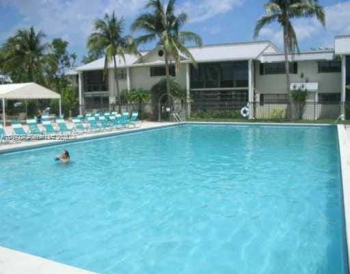 911 NE 199th Street 206-14, Miami, FL 33179 photo 18