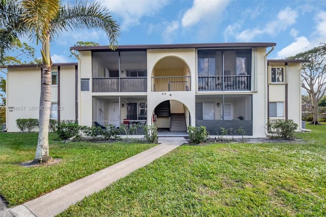 5800 Whispering Pine Way A-2, Greenacres, FL 33463