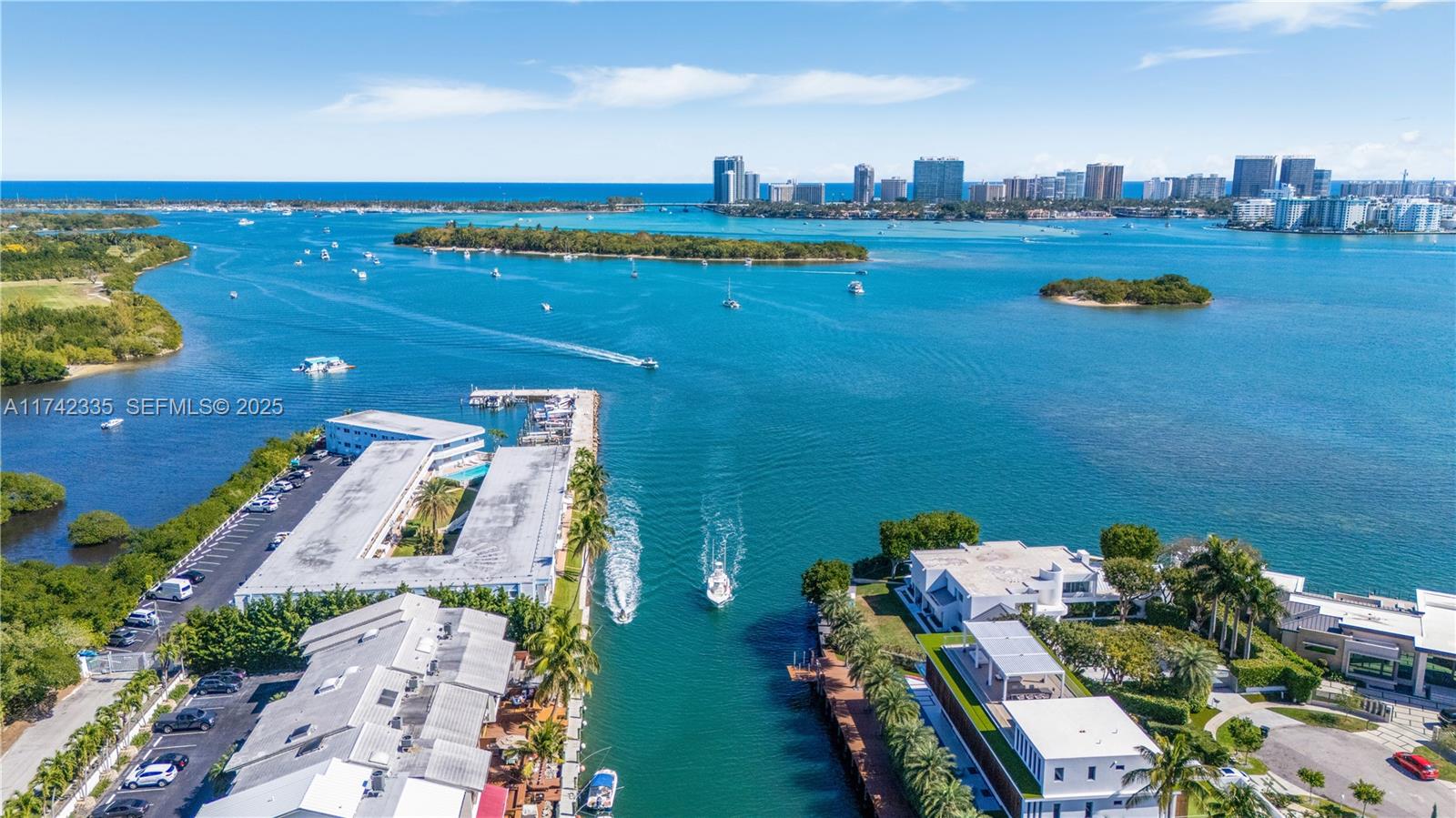 2700 NE 135th Street 32, North Miami, FL 33181, North Miami