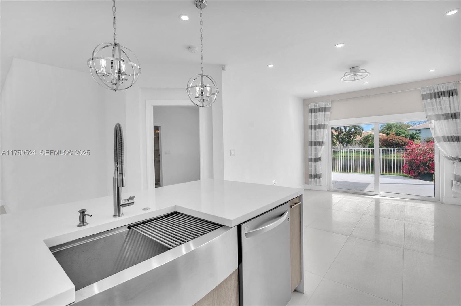 16420 Sapphire Street — photo 10