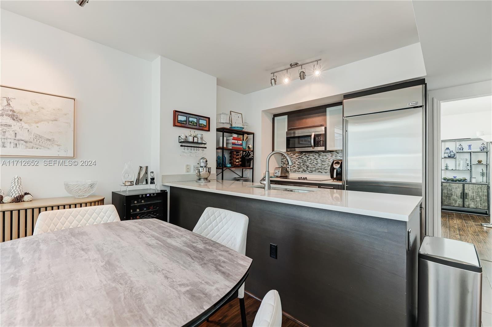 55 SE 6th Street 3407, Miami, FL 33131 photo 15