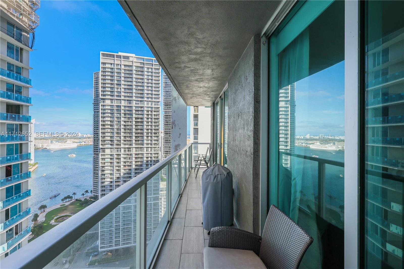 55 SE 6th Street 3407, Miami, FL 33131 photo 21