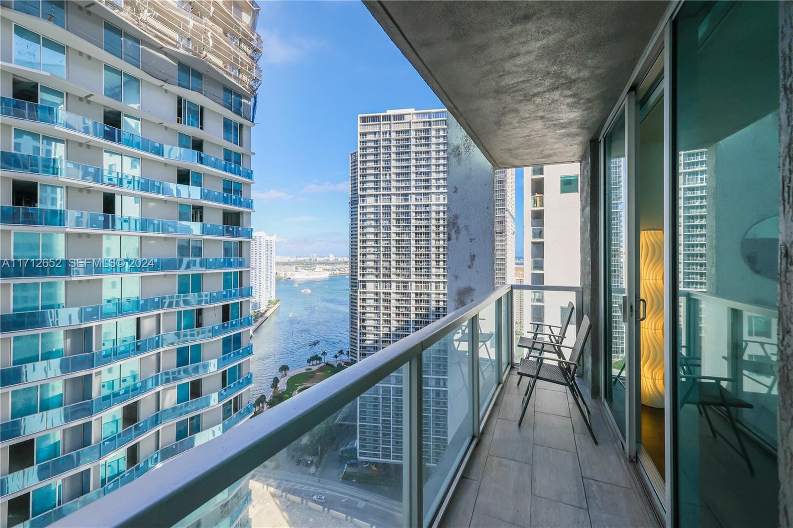 55 SE 6th Street 3407, Miami, FL 33131 photo 22