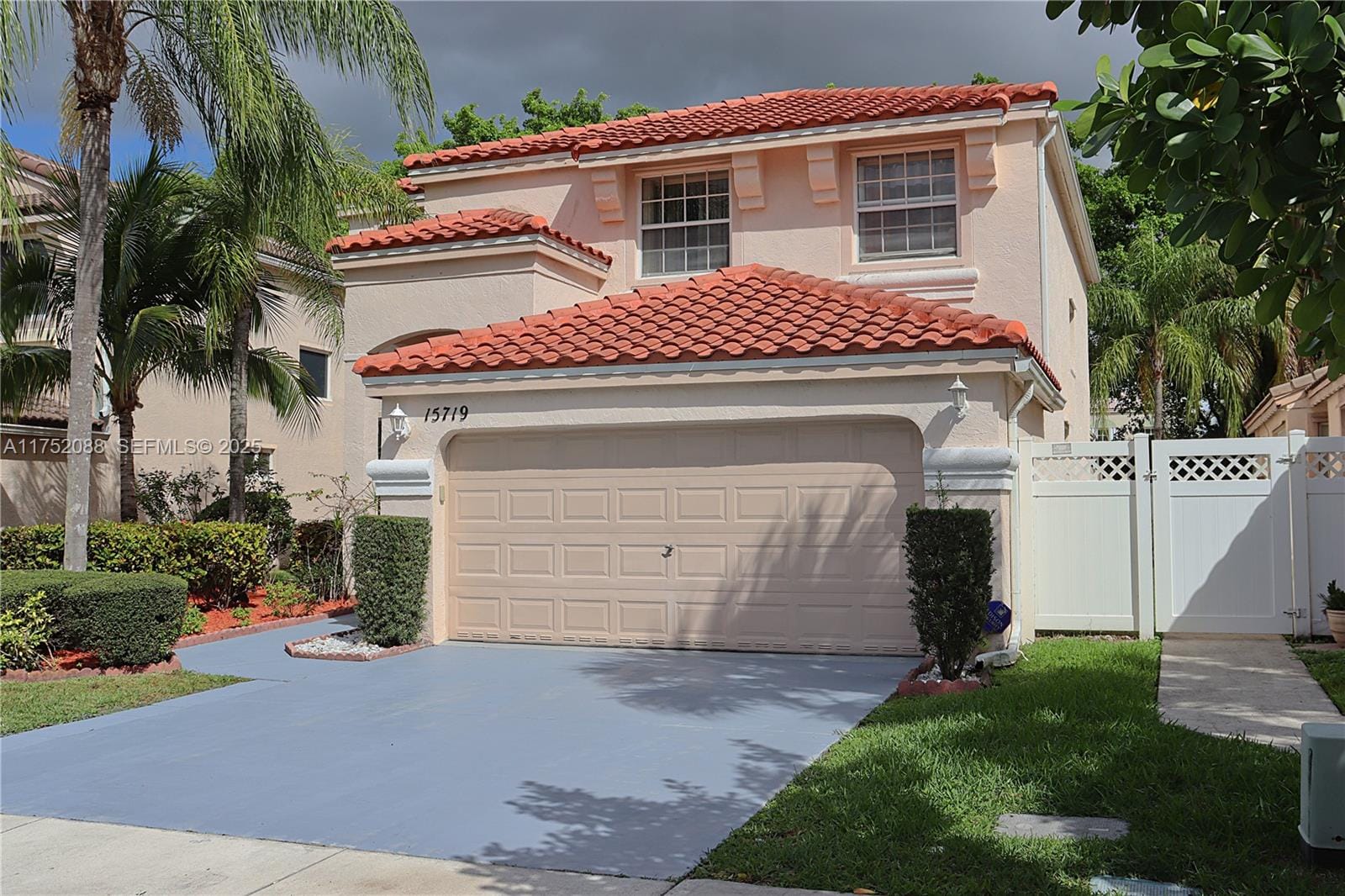 15719 NW 4th Street — photo 2