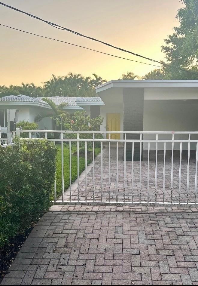 6140 Pine Tree Drive, Miami Beach, FL 33140 photo 3