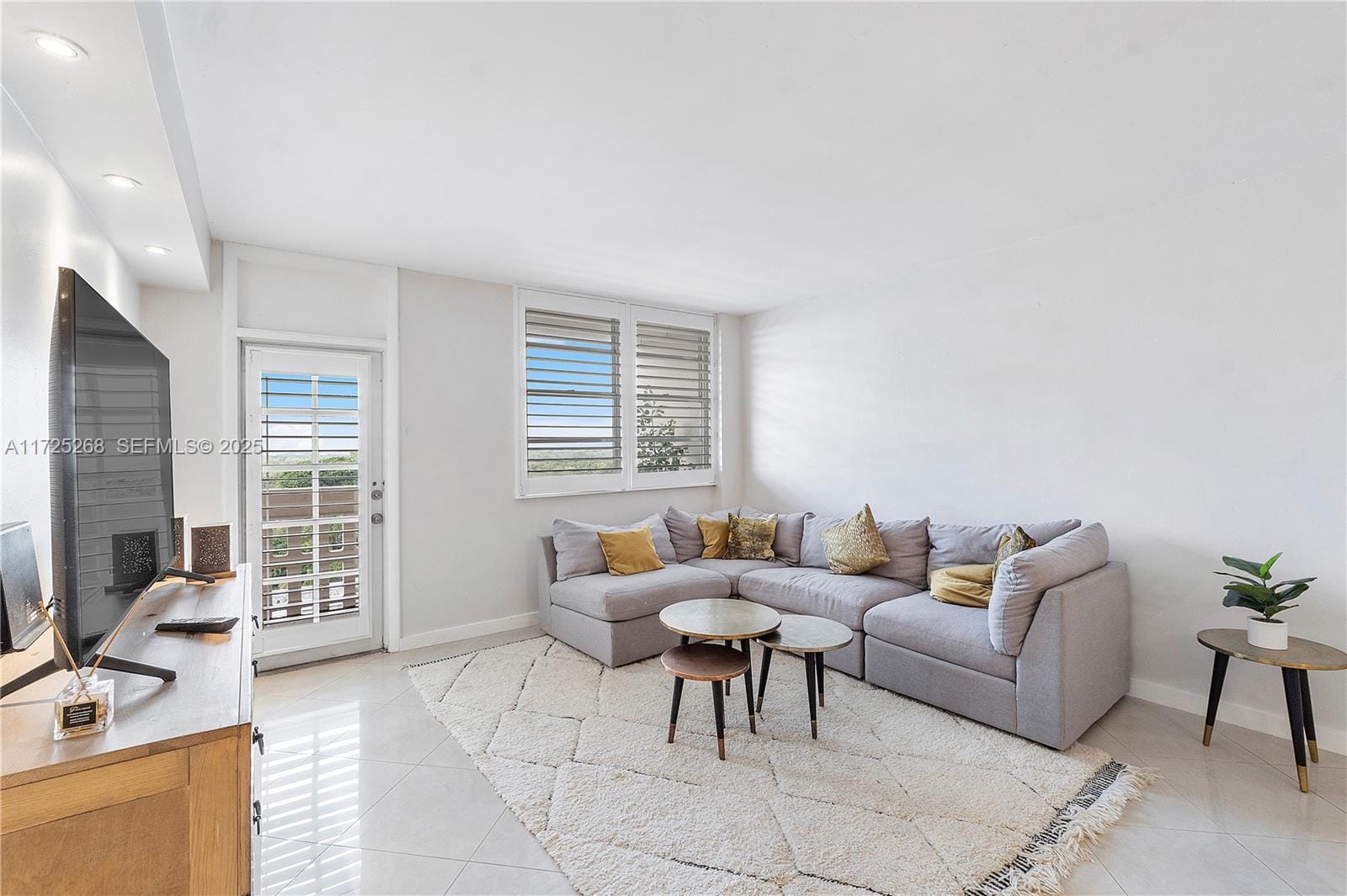 90 Edgewater Drive 1211, Coral Gables, FL 33133 photo 12