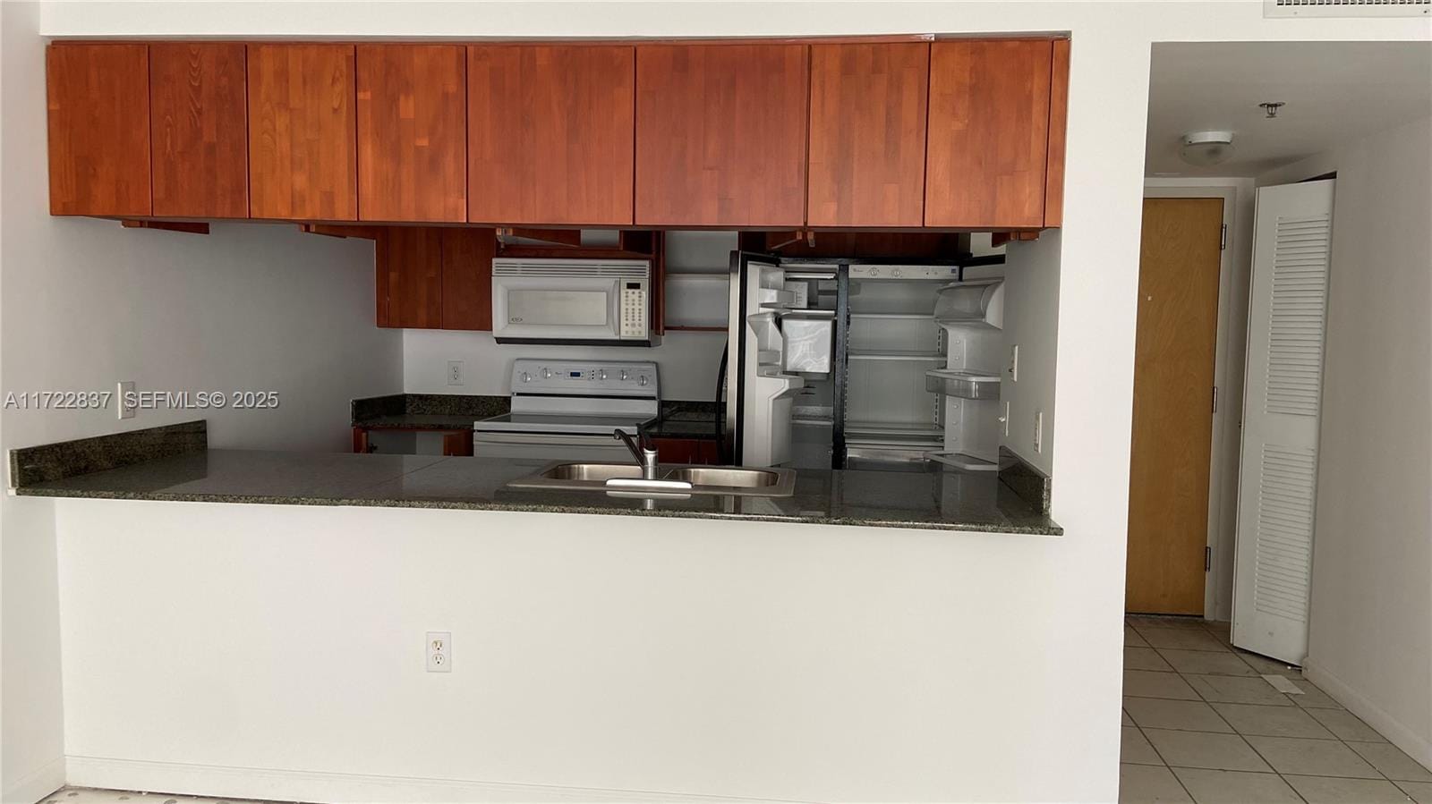 1200 Brickell Bay Drive 2007 — photo 2