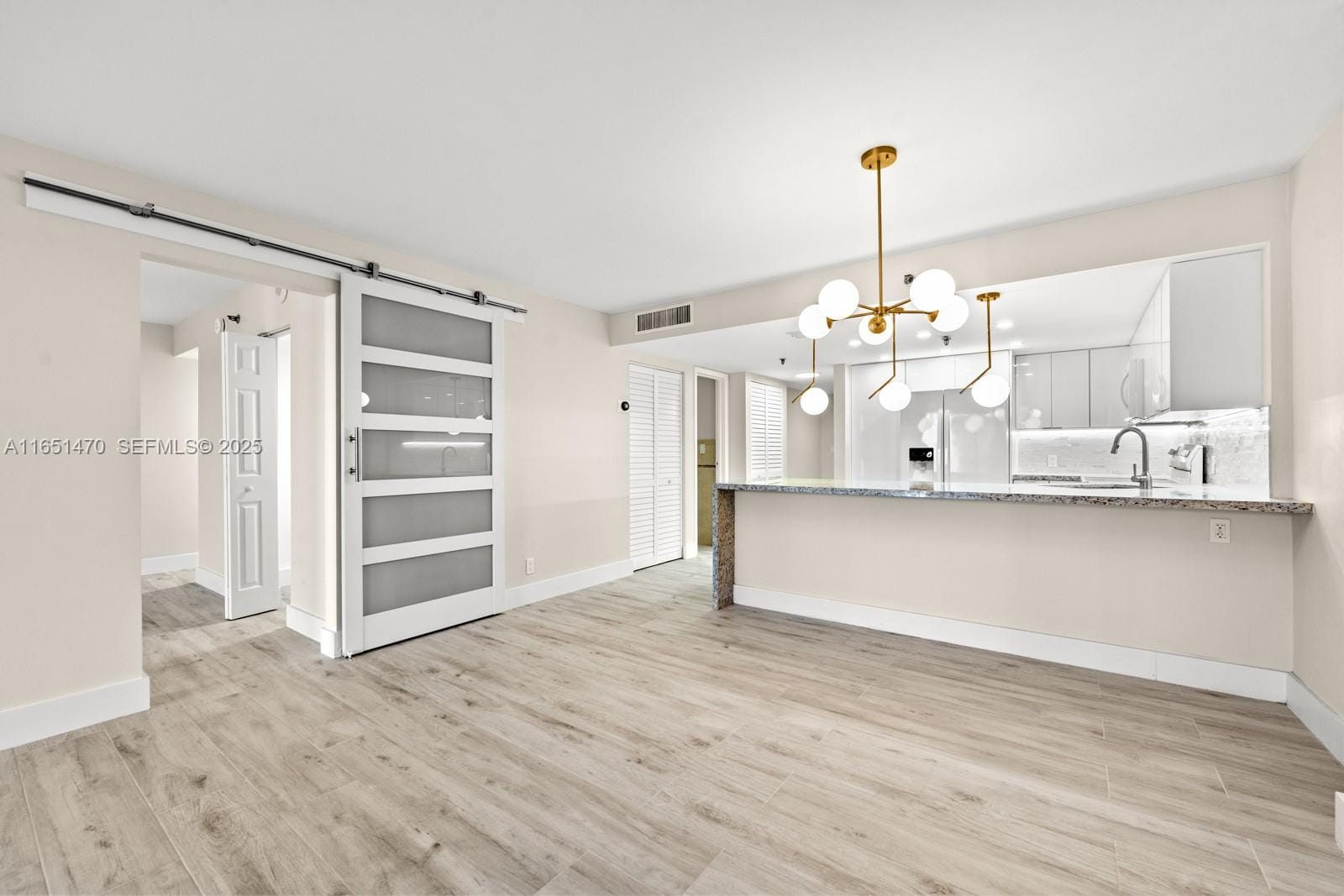2625 Collins Avenue 309, Miami Beach, FL 33140 photo 4