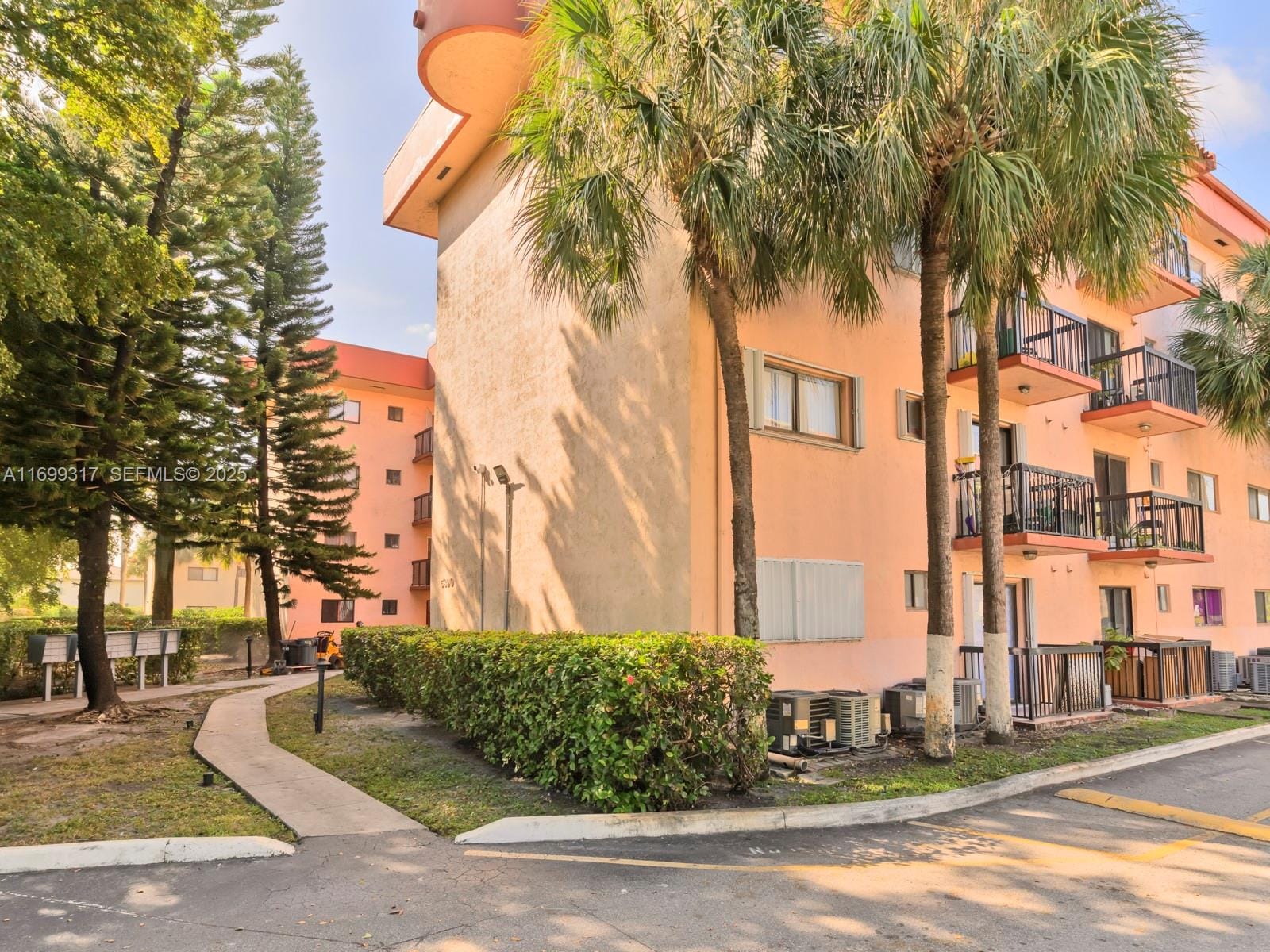 5390 W 21st Court 312, Hialeah, FL 33016 photo 27