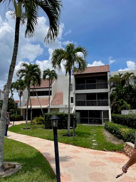 301 Racquet Club Road 201, Weston, FL 33326, Weston