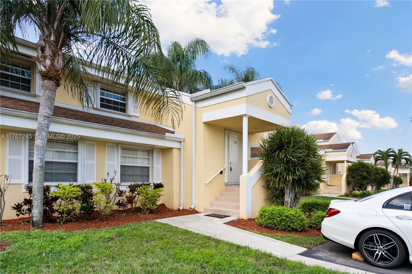 2264 SE 27th Drive 206-E, Homestead, FL 33035 photo 1