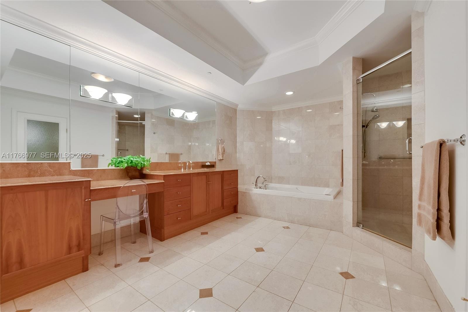 60 Edgewater Drive 5E, Coral Gables, FL 33133 photo 6