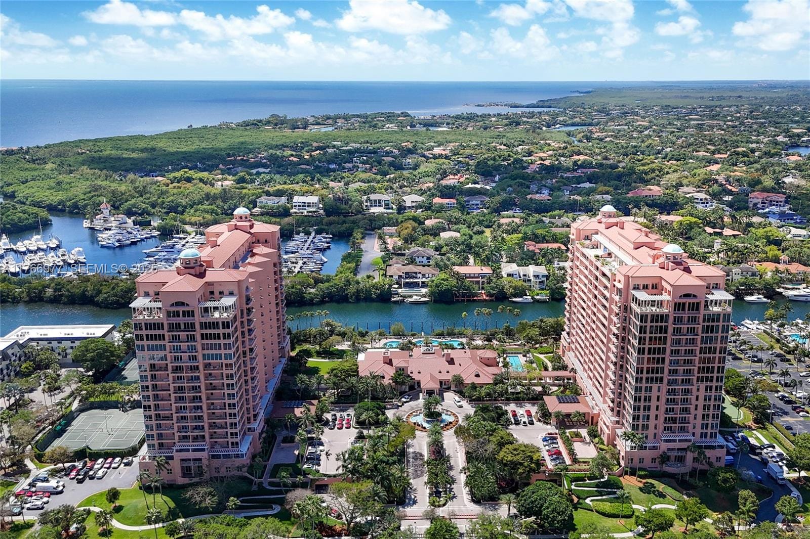 60 Edgewater Drive 5E, Coral Gables, FL 33133 photo 9