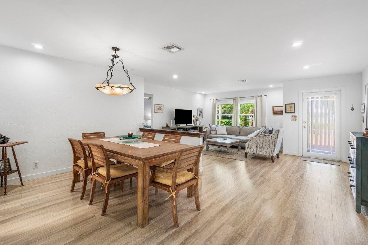 1222 N Palmway — photo 12