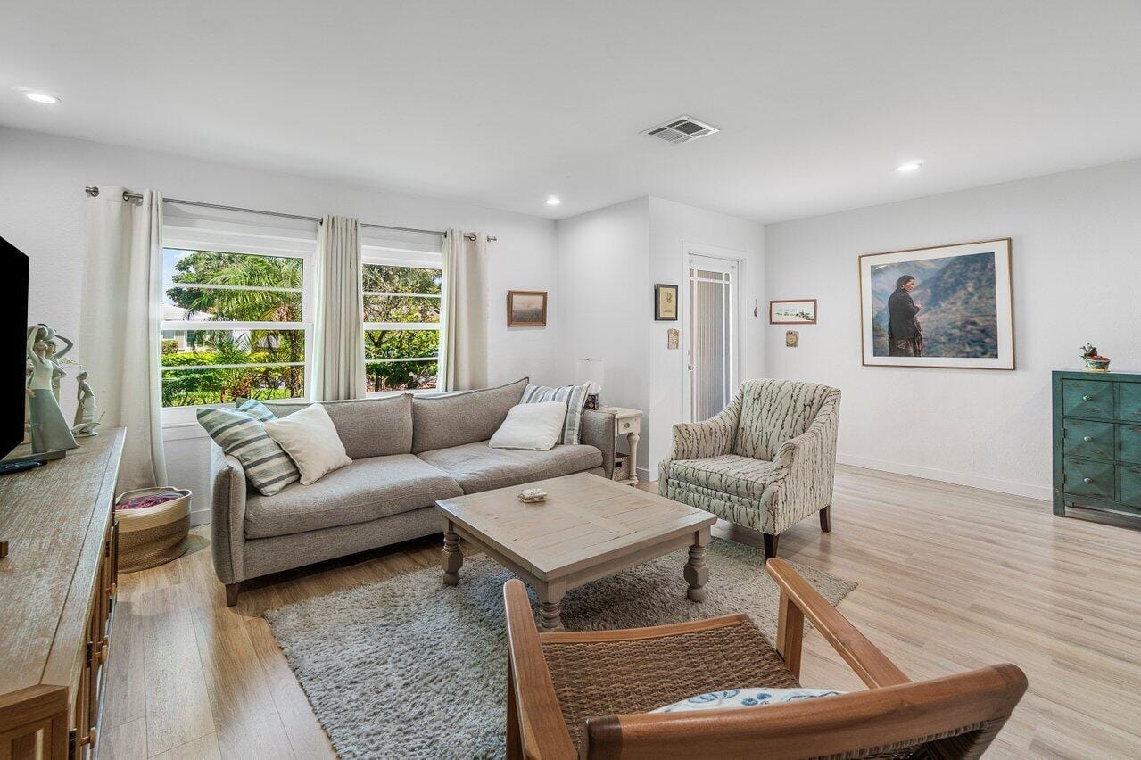 1222 N Palmway — photo 10