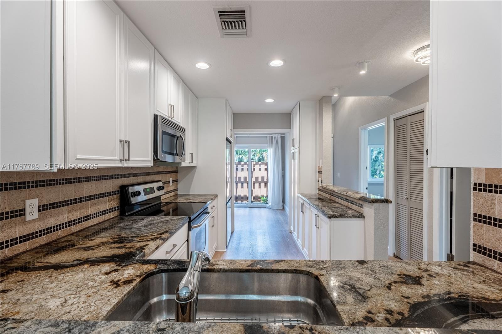 4291 S Pine Island Road, Davie, FL 33328 photo 4