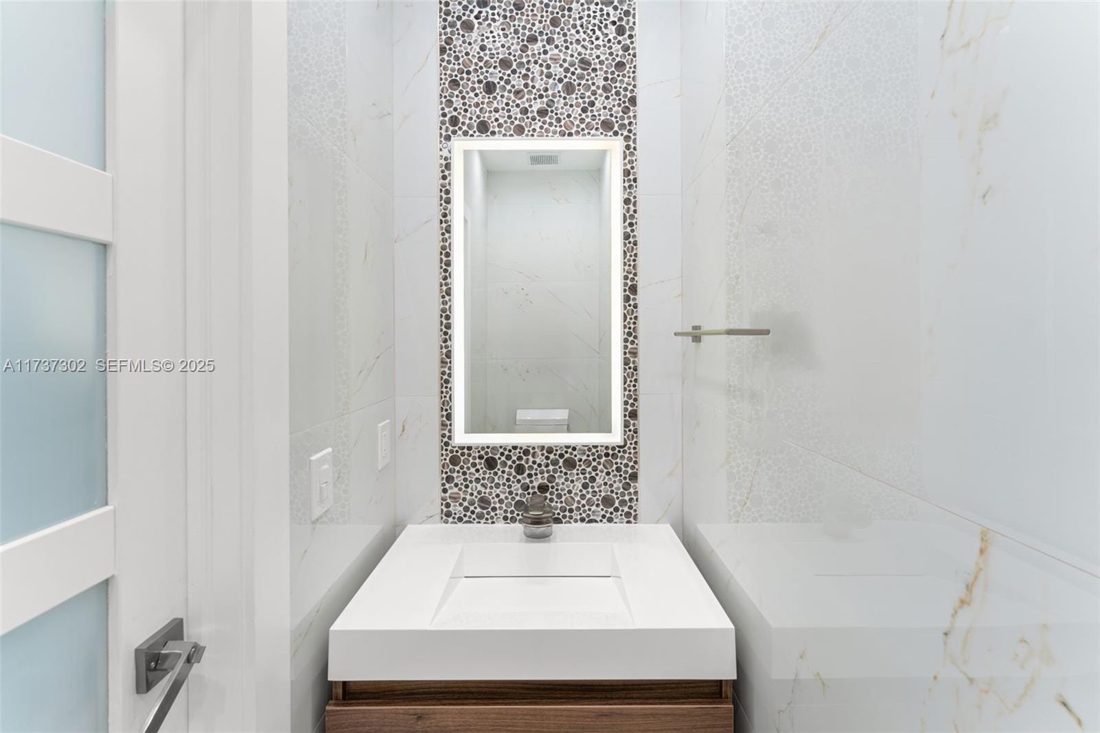 16801 NW 77th Place, Miami Lakes, FL 33016 photo 12