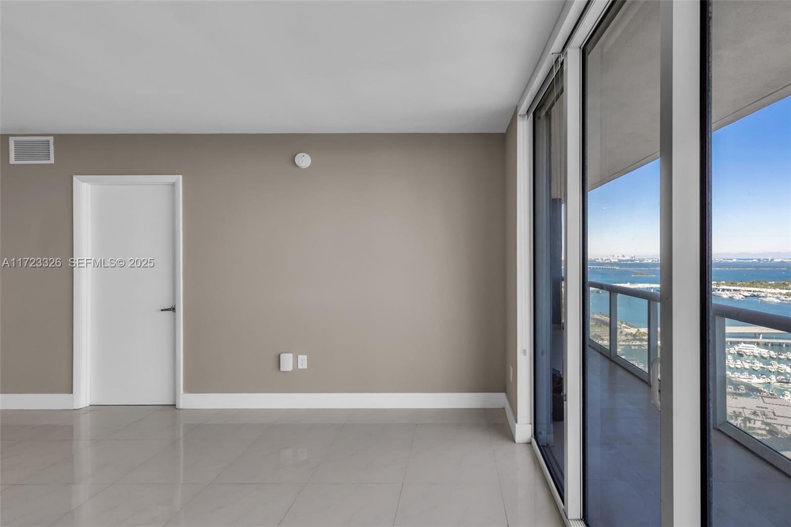 50 Biscayne Boulevard 4208, Miami, FL 33132 photo 24