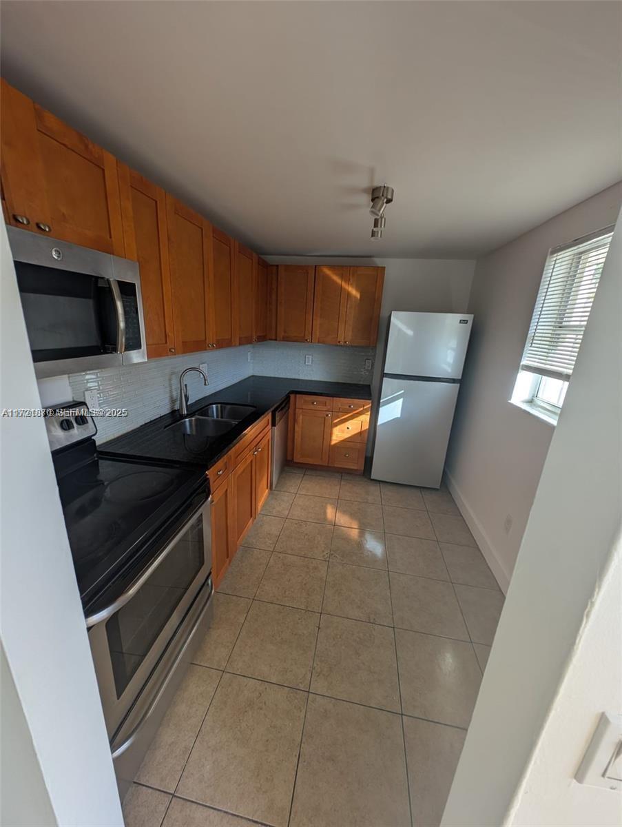 2800 NW 56th Avenue B202, Lauderhill, FL 33313, Lauderhill