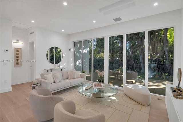 354 NW 43rd Street, sold in Griffins Sub, Miami, FL