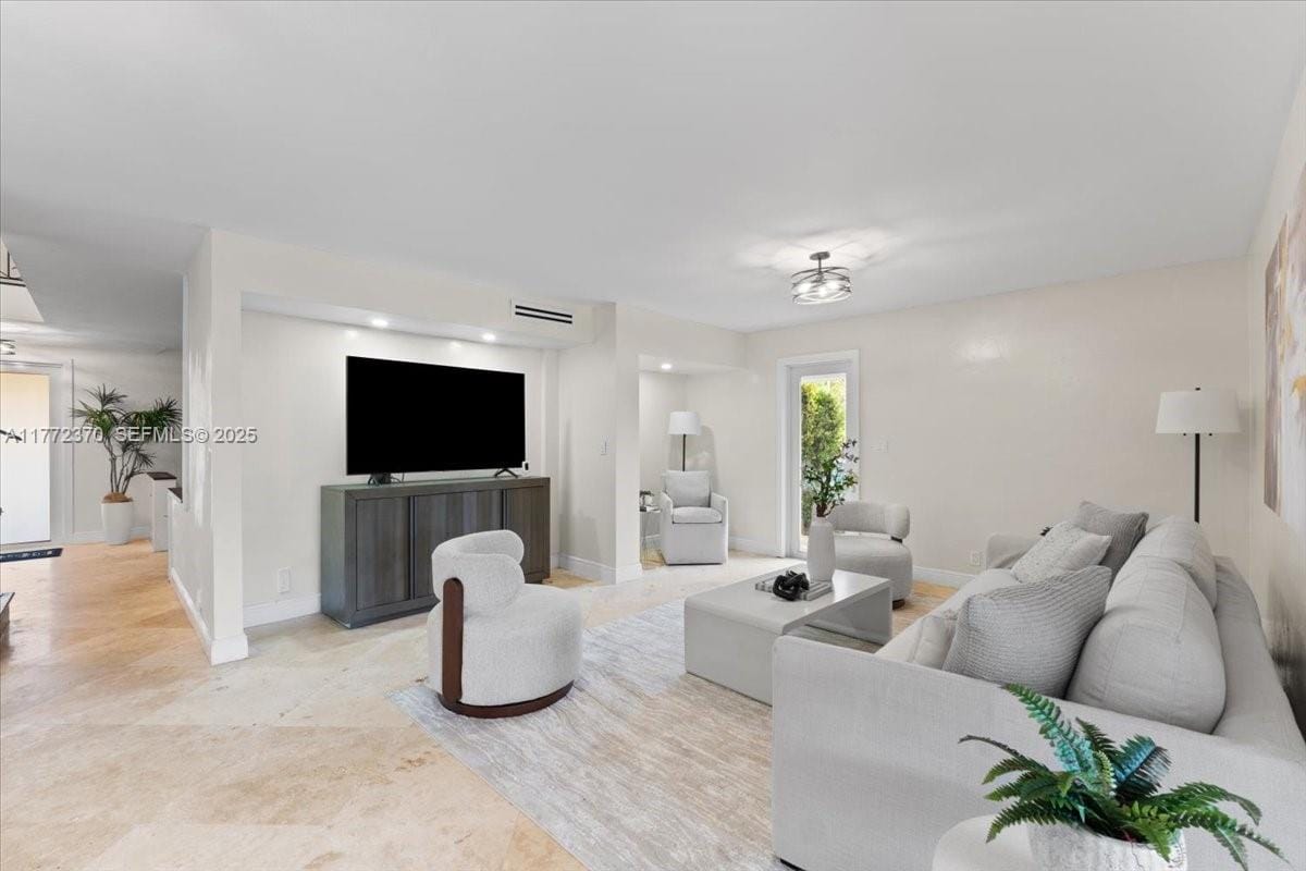 2519 SW 30th Avenue, Fort Lauderdale, FL 33312 photo 7