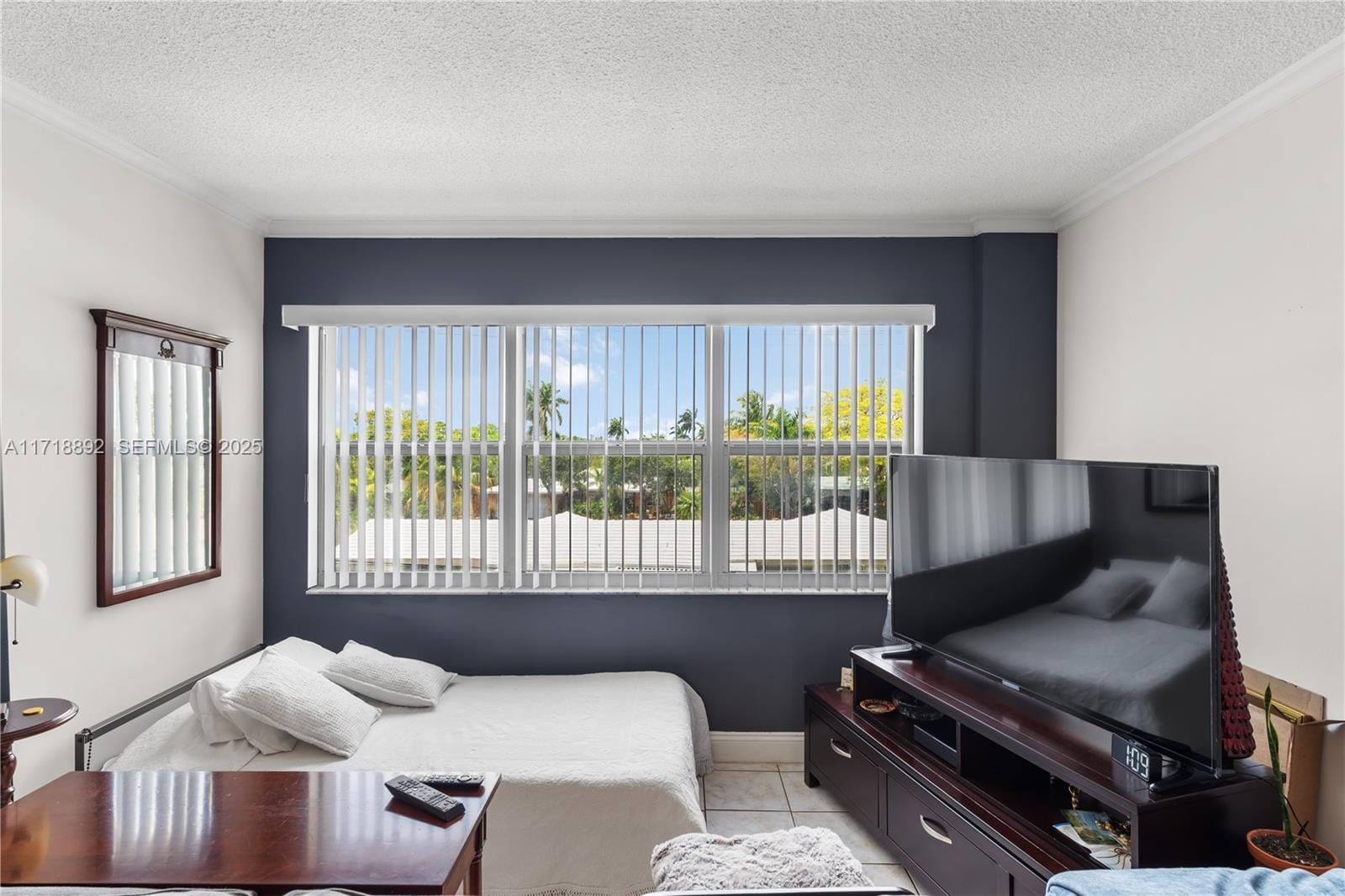 2555 NE 11th Street 303, Fort Lauderdale, FL 33304 photo 11