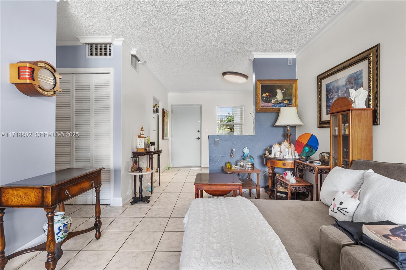 2555 NE 11th Street 303, Fort Lauderdale, FL 33304 photo 12