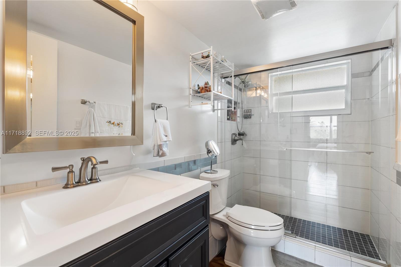 2555 NE 11th Street 303, Fort Lauderdale, FL 33304 photo 16