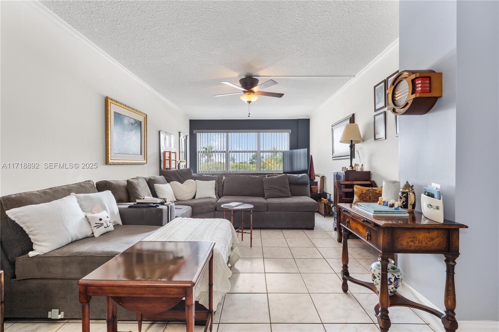 2555 NE 11th Street 303, Fort Lauderdale, FL 33304 photo 10