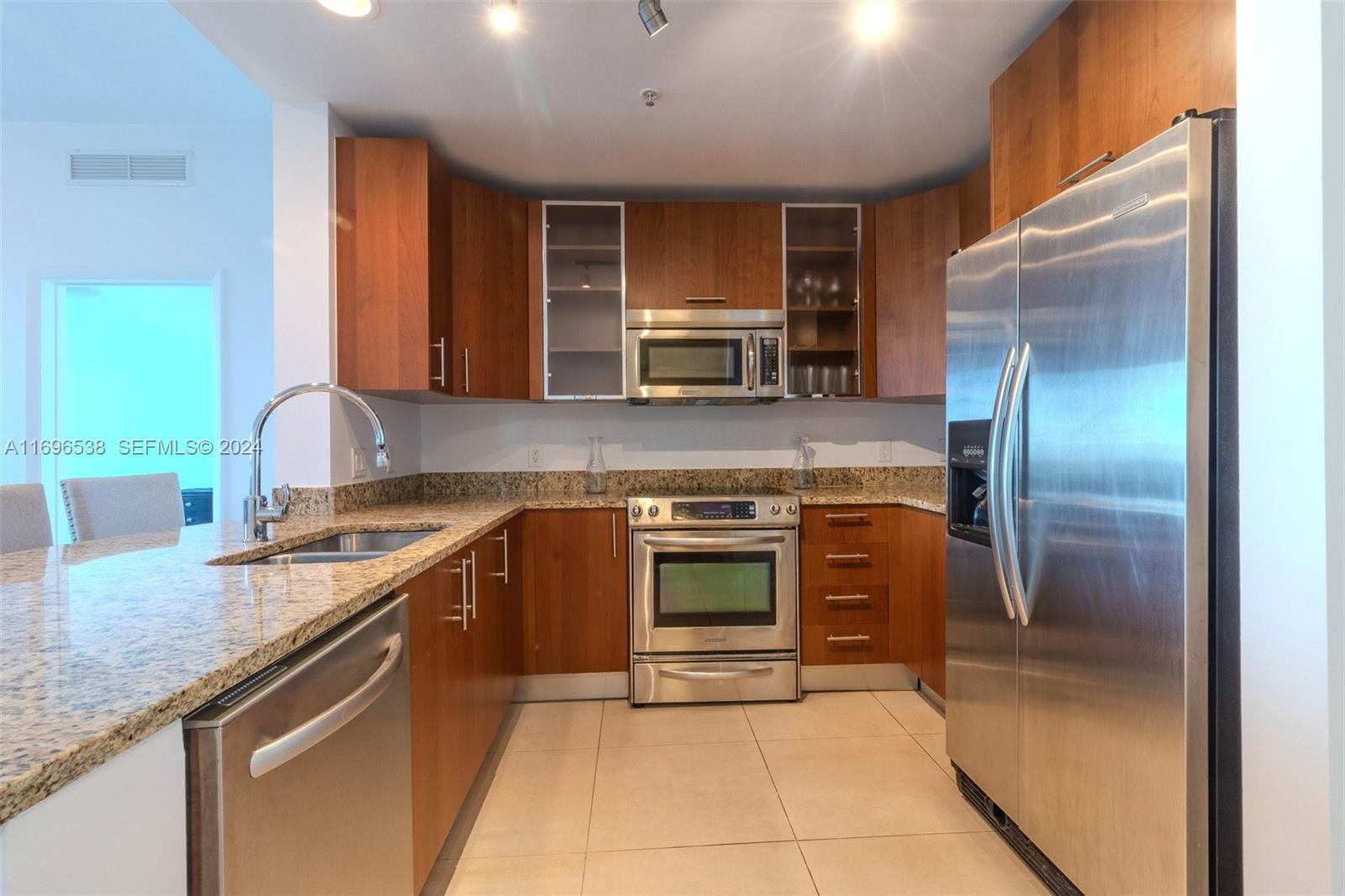 1945 S Ocean Drive M5, Hallandale Beach, FL 33009 photo 24