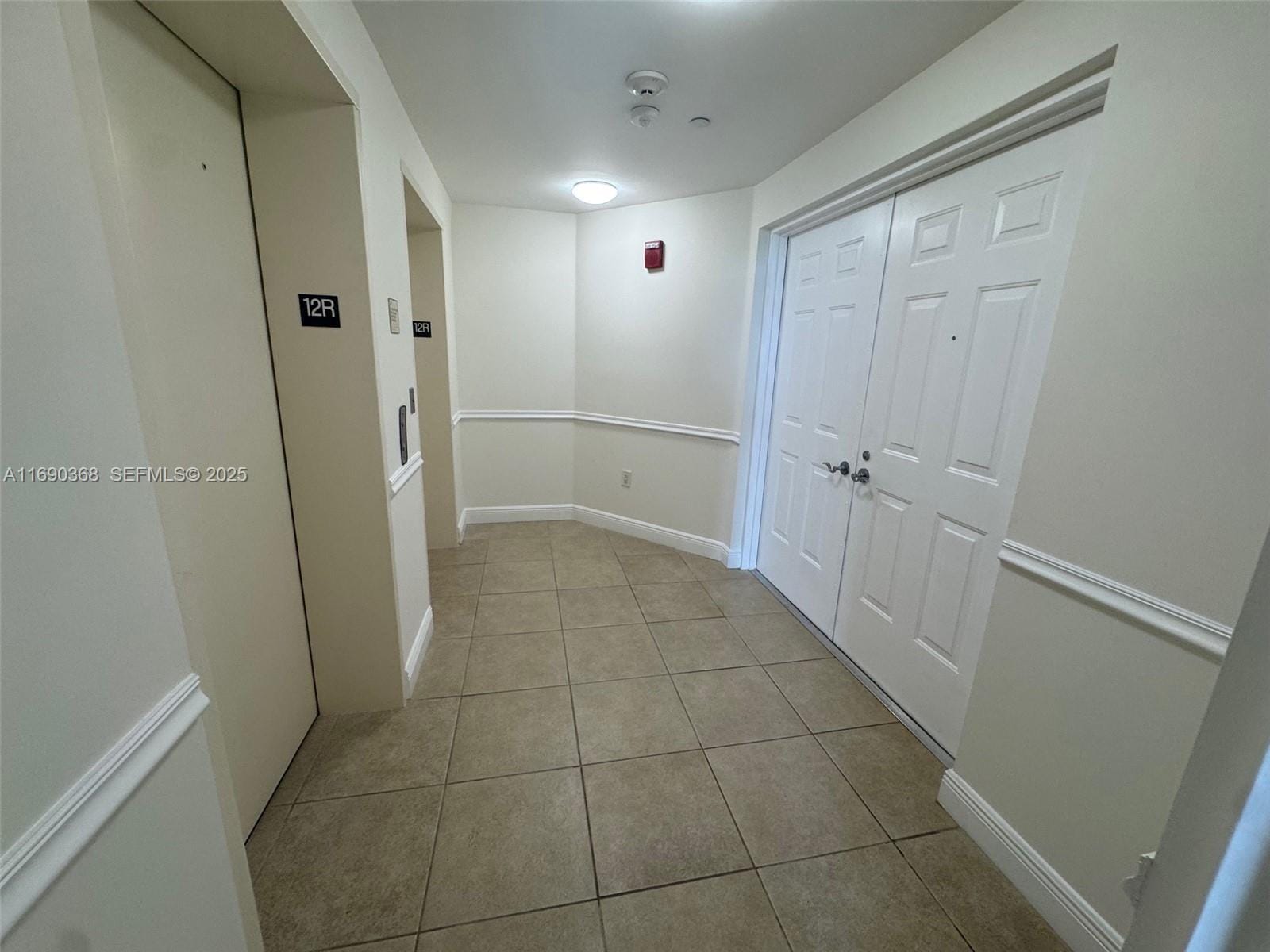 3330 NE 190 Street 1215 — photo 1