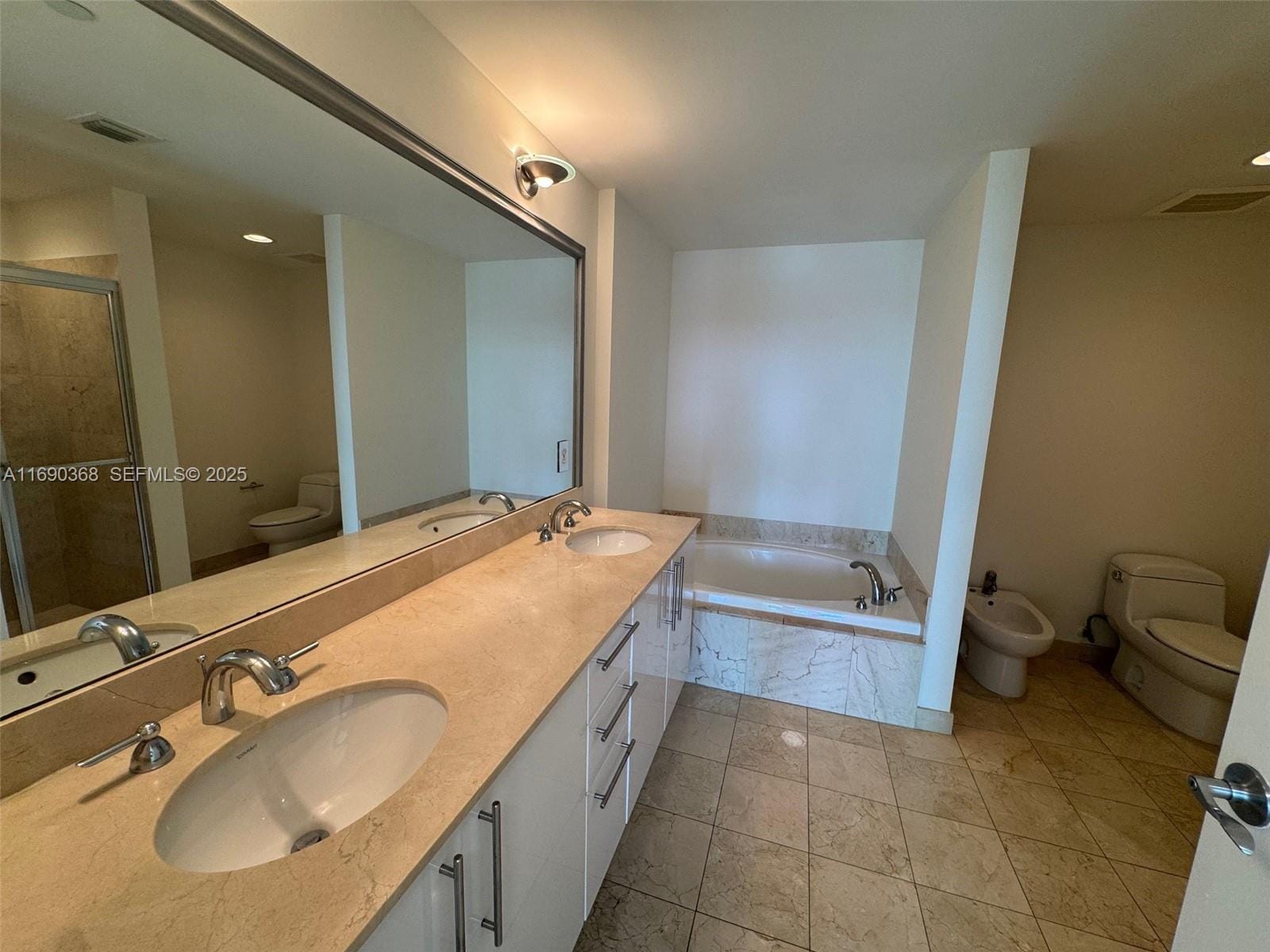 3330 NE 190 Street 1215, Aventura, FL 33180 photo 22