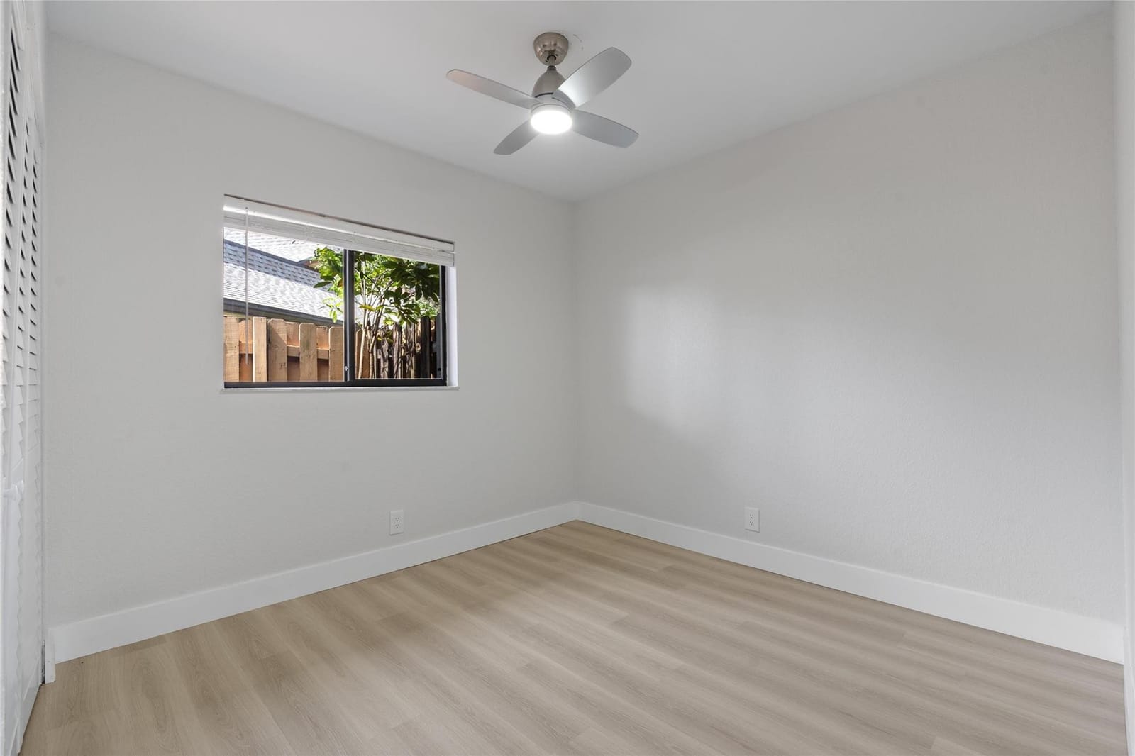 2305 NW 36th Avenue — photo 11