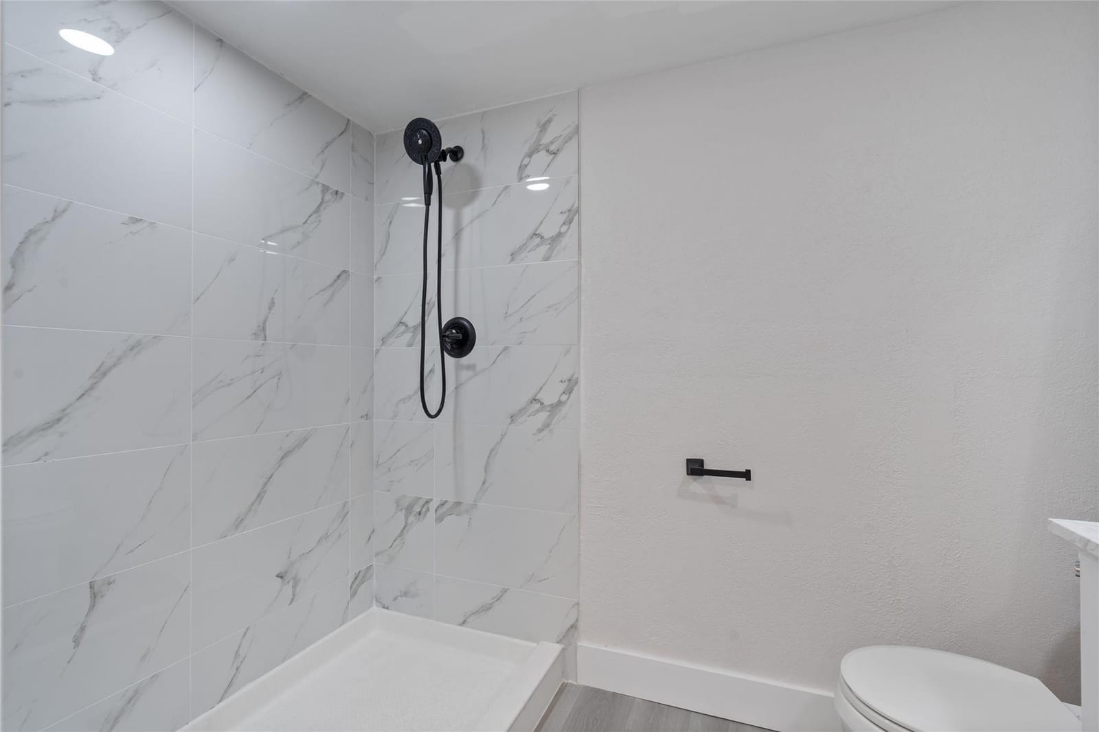 2305 NW 36th Avenue — photo 7