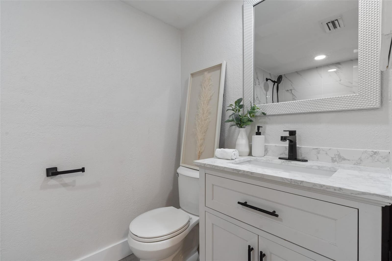 2305 NW 36th Avenue — photo 8