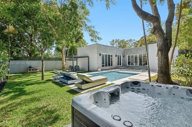 2725 SW 19th Street, Miami, FL 33145