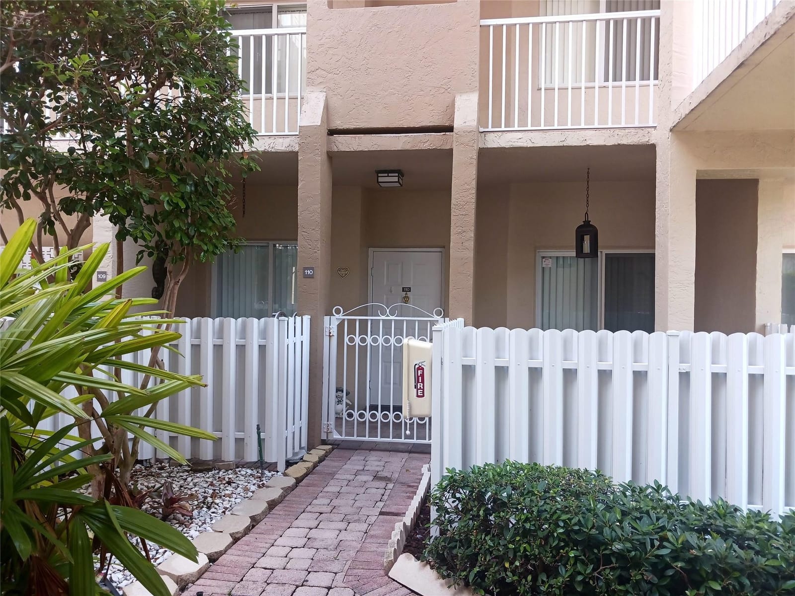 7647 Southampton Terrace 110, Tamarac, FL 33321