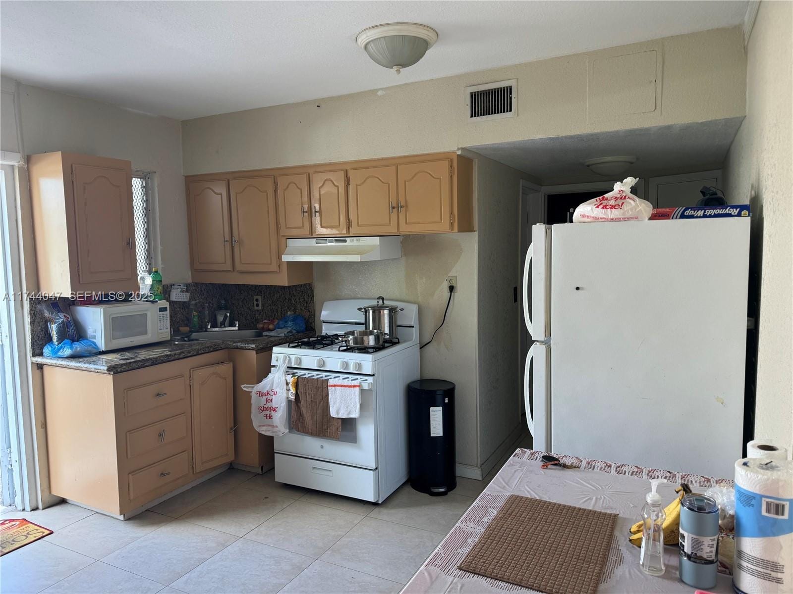 655 NE 135th Street, North Miami, FL 33161 photo 4