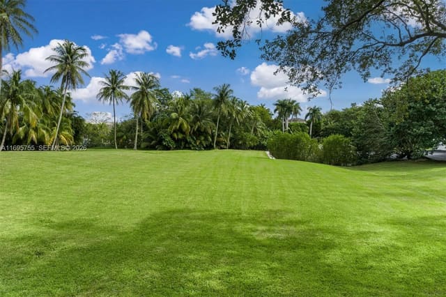 8565 Old Cutler Road, sold in Gables Estates No 3, Coral Gables, FL