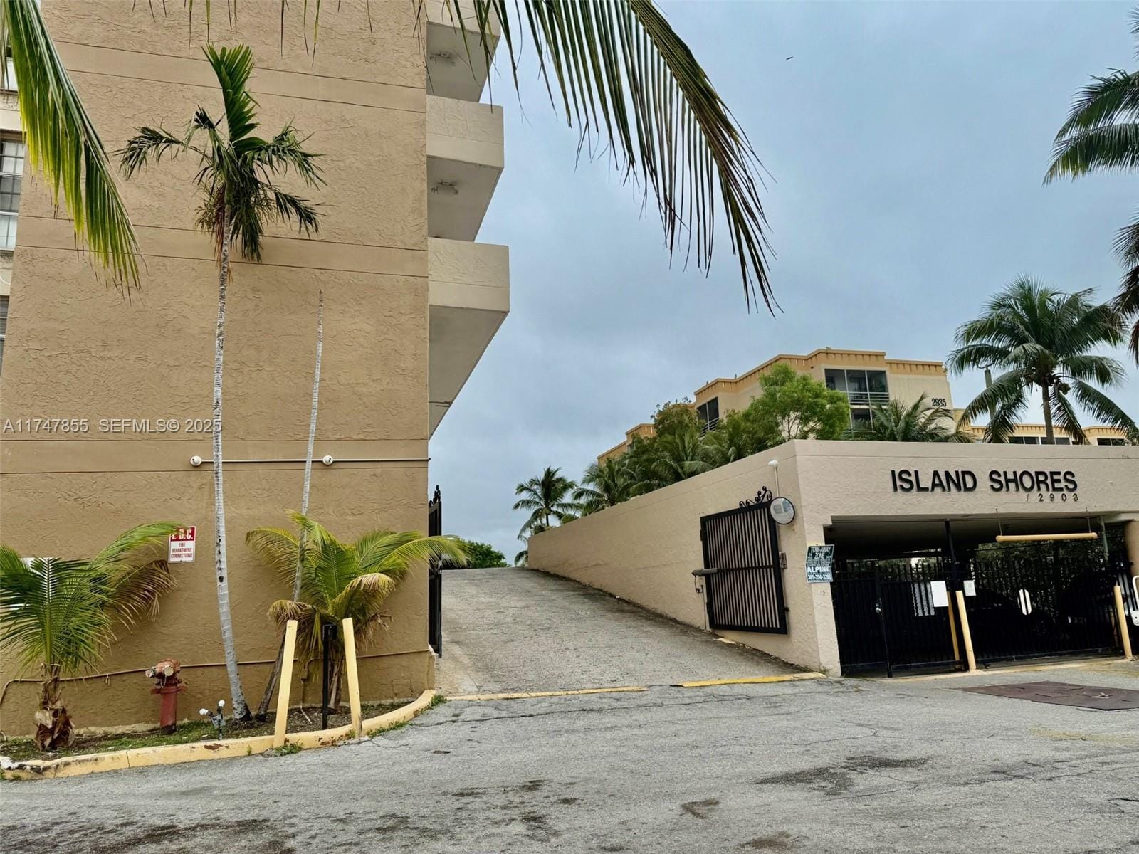 2903 N Miami Beach Boulevard 204, North Miami Beach, FL 33160 photo 3