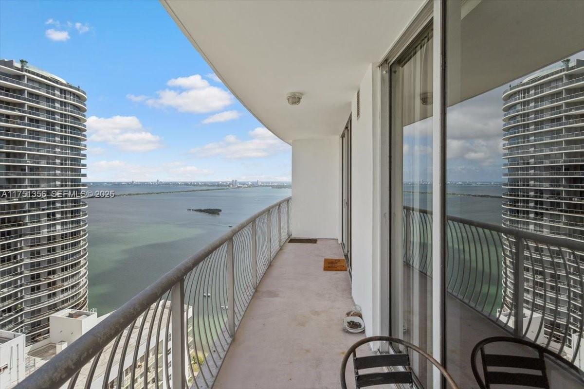 1750 N Bayshore Drive 4809 — photo 5