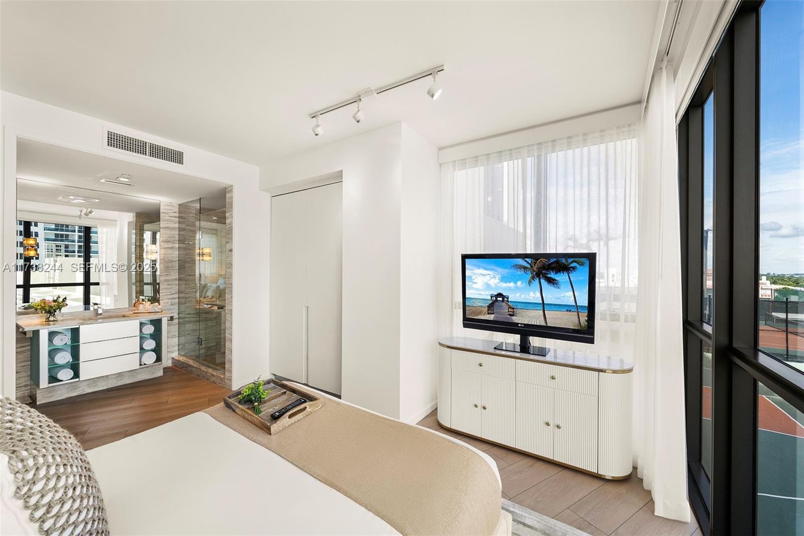 2201 Collins Avenue 811, Miami Beach, FL 33139 photo 23