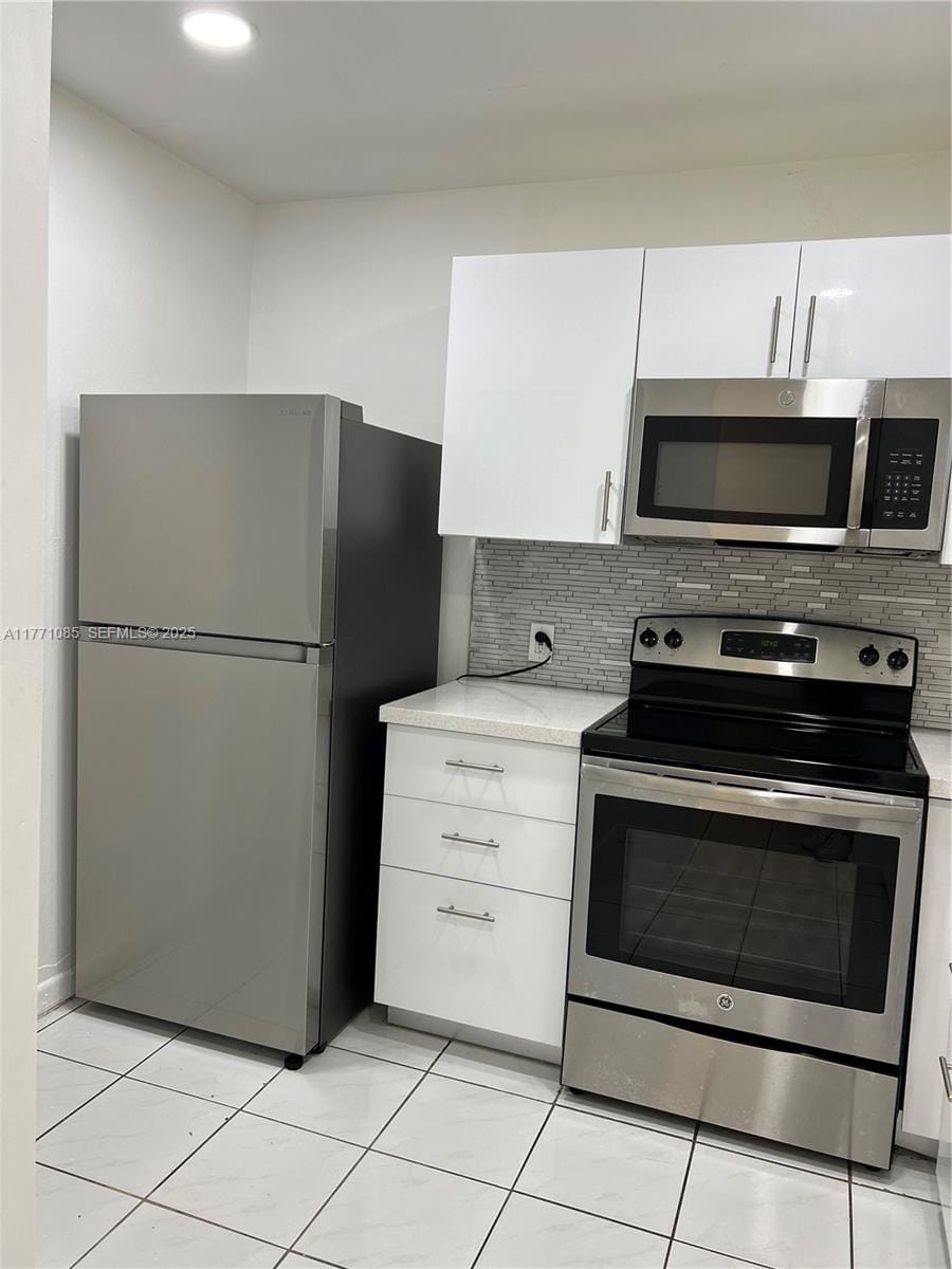 11925 NE 2nd Avenue B308, North Miami, FL 33161 photo 8