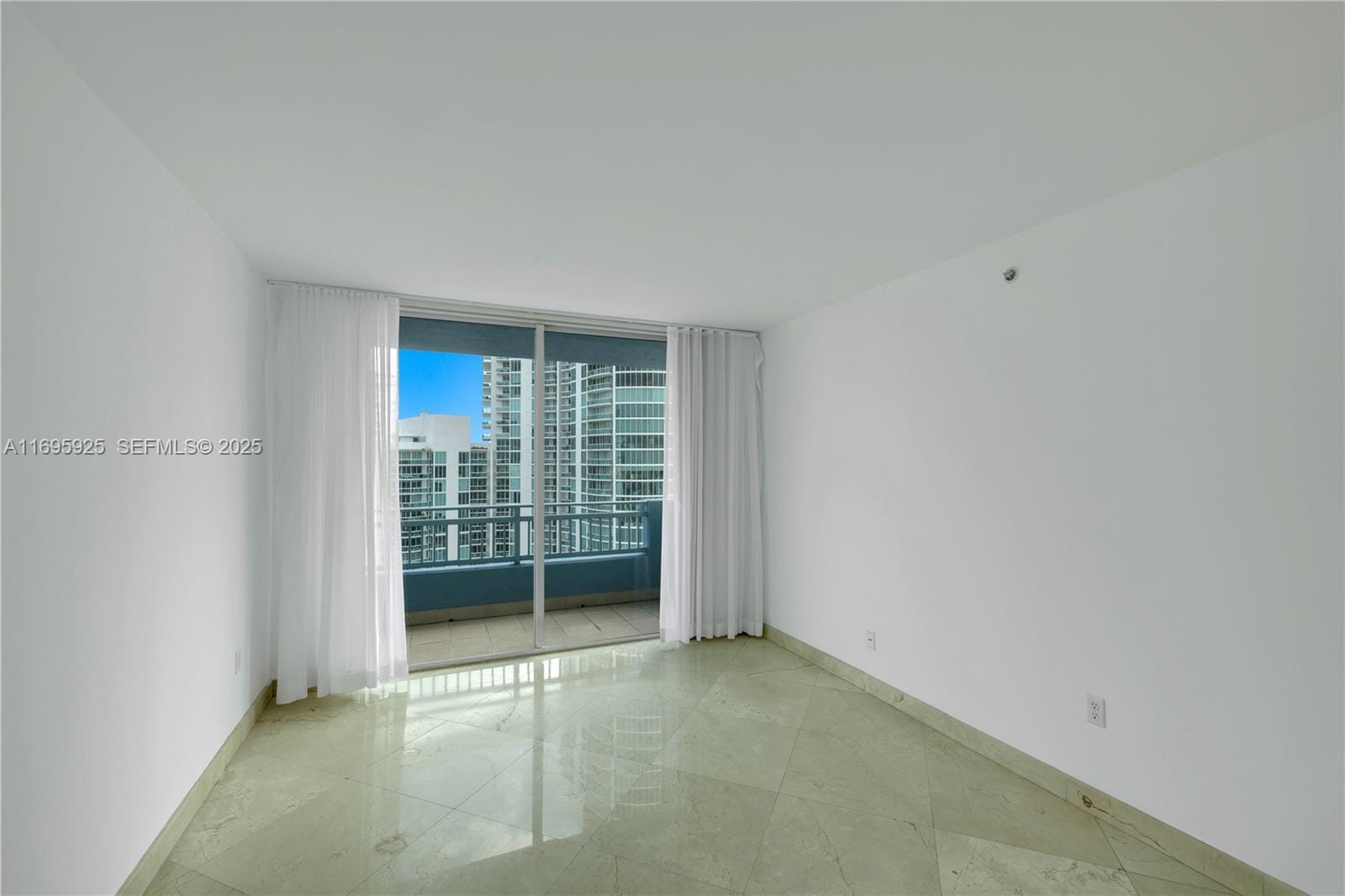 90 Alton Road 1902, Miami Beach, FL 33139 photo 19