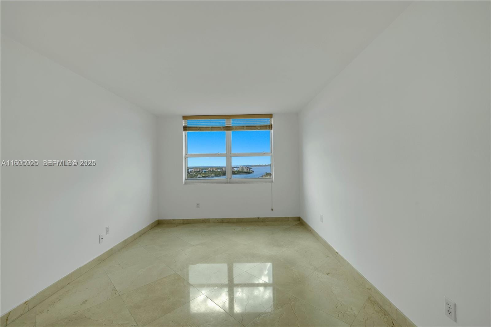 90 Alton Road 1902, Miami Beach, FL 33139 photo 24