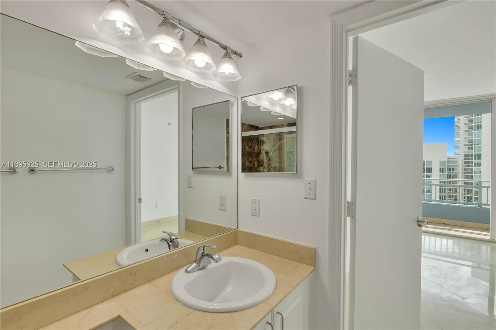 90 Alton Road 1902, Miami Beach, FL 33139 photo 26